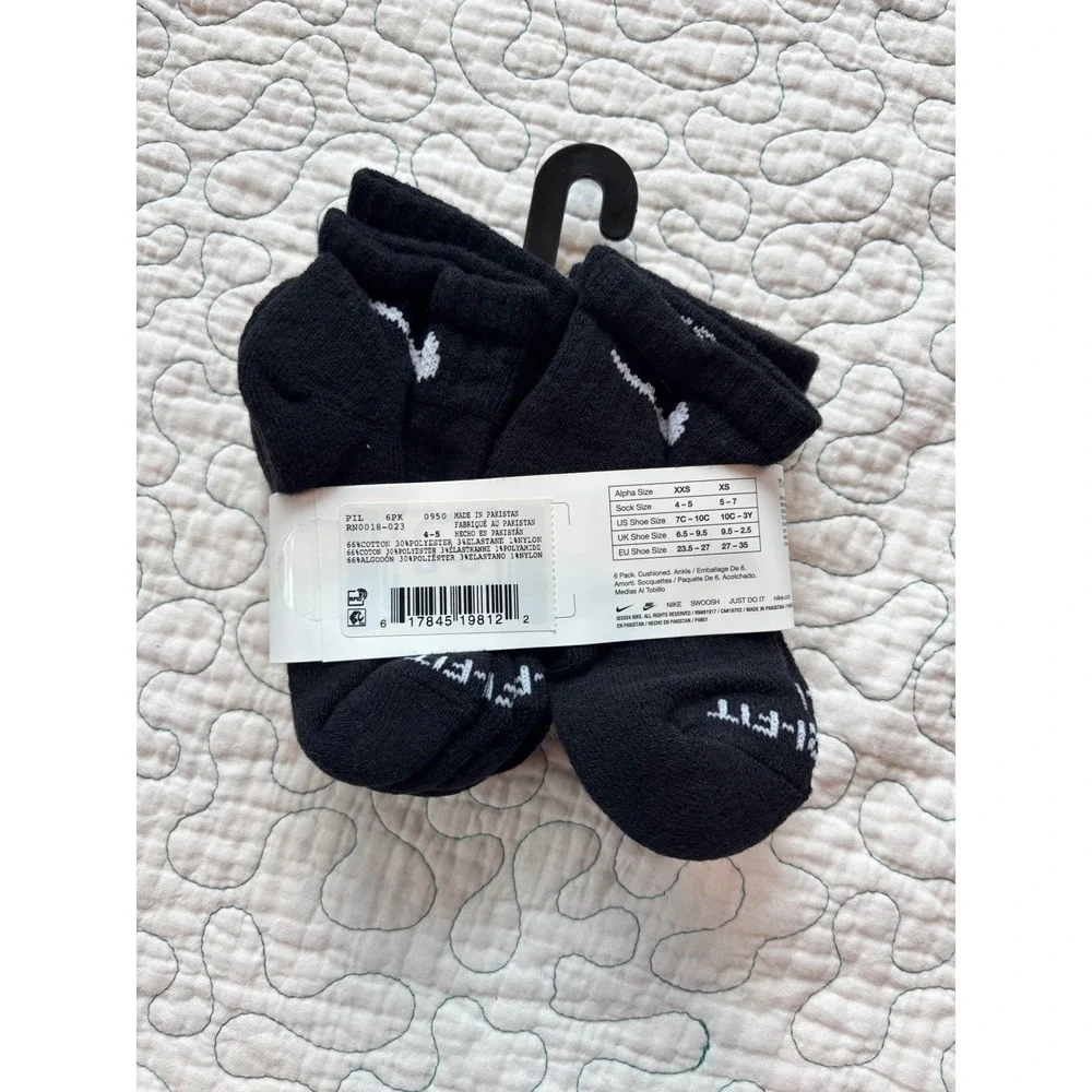 Nike Kids Everyday Cushioned Ankle Socks 6 Pair Black White Swoosh 7C-10C XS NEW